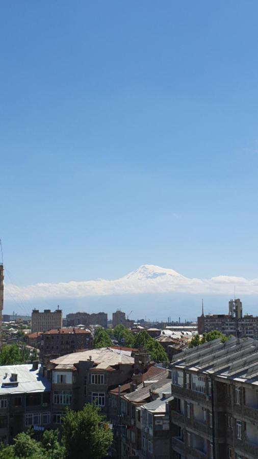 De Facto Home Yerevan Exterior photo